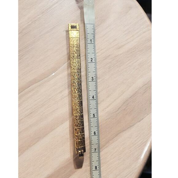 Emmons Vintage Textured Gold Tone Metal Link Bracelet - Picture 6 of 7